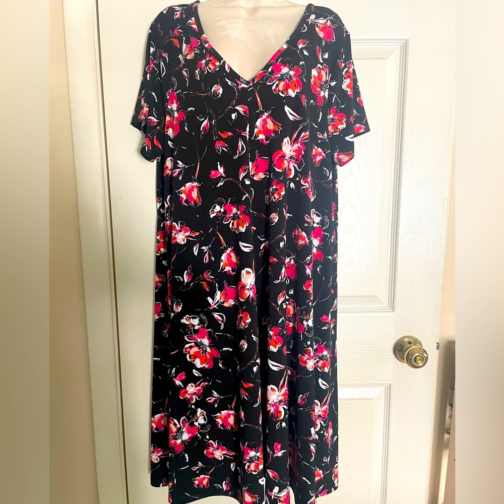 Roaman’s Black Floral‎ Dress Size 18/20